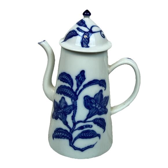 Mottahedeh Imperial Blue Porcelain Coffee Pot 10” Ming Dynasty Design - Picture 3 of 8